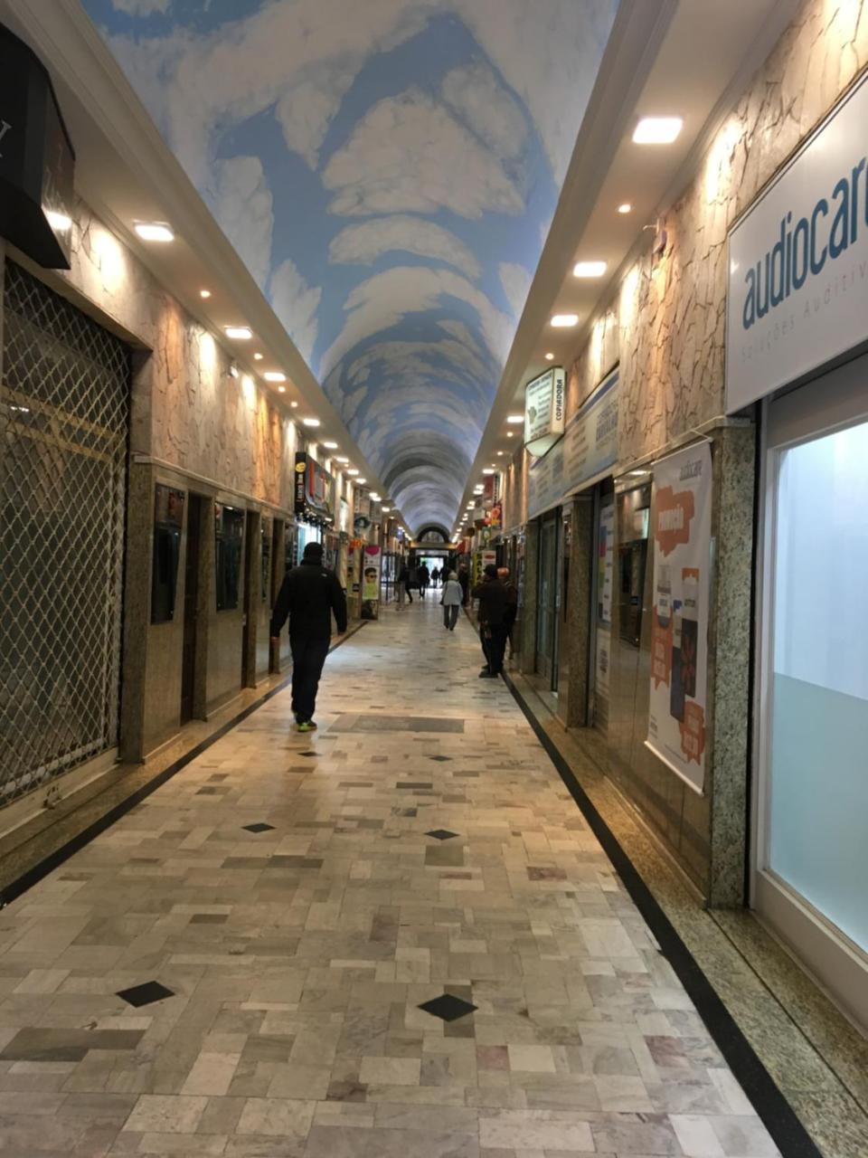 Ap Na Rua Das Flores كوريتيبا المظهر الخارجي الصورة